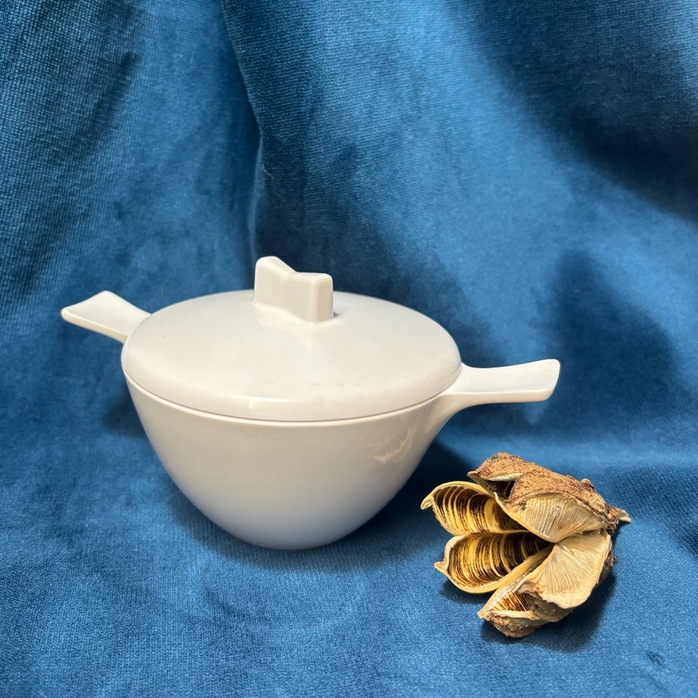 MCM- White “Melmac” melamine Sugar Bowl with Lid